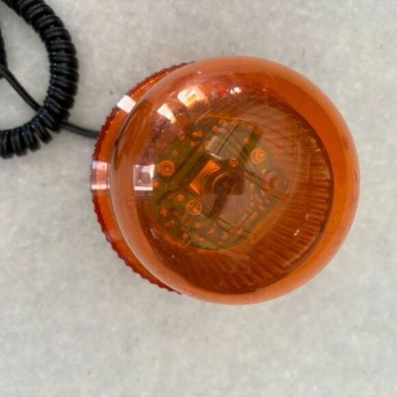 Peterson Manufacturing Model 773 Amber Strobe Light Magnetic Bottom - Picture 4 of 6